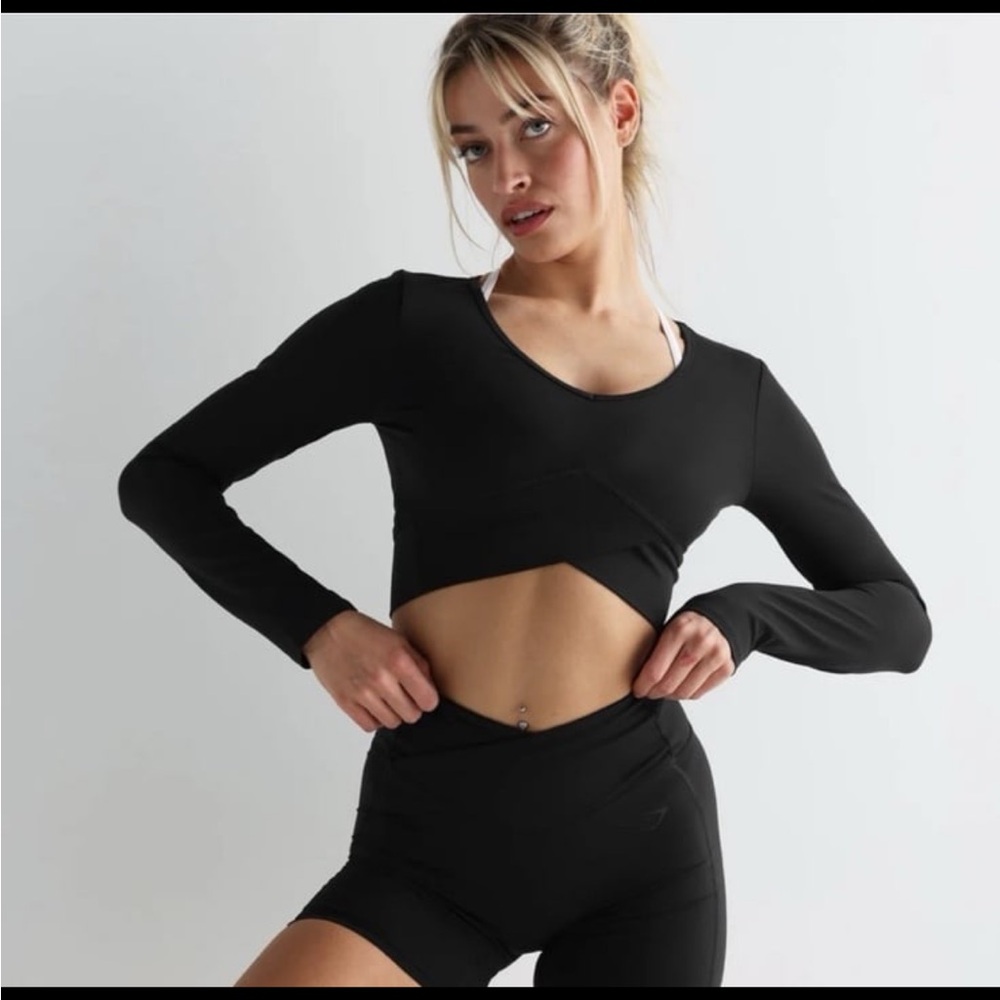 gymshark black crossover long sleeve crop medium